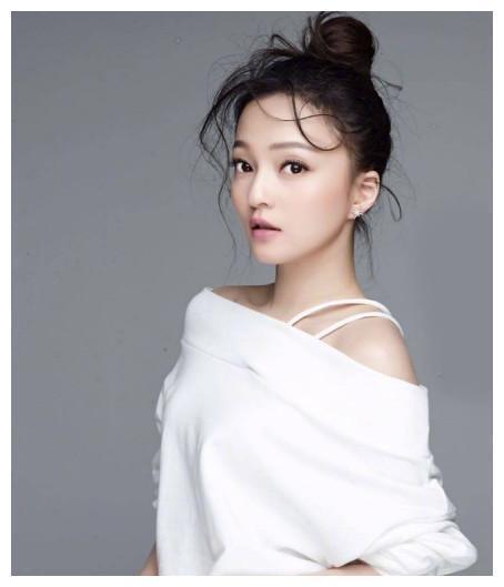 张韶涵母亲坑完父亲又来继续坑，为什么会有这样害女儿的父母？