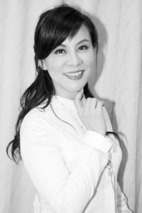 龙千玉:从草根到天后,中年丧女丧父,如今花甲之年重返歌坛