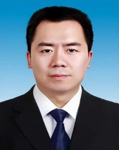 李凌云,任山阳县代县长