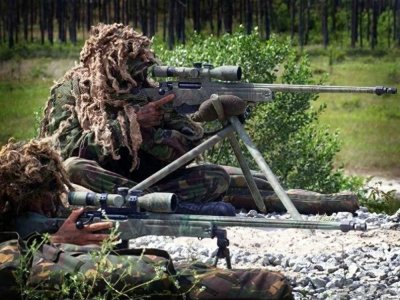 AWM狙击步枪也被称为“超级马格南”