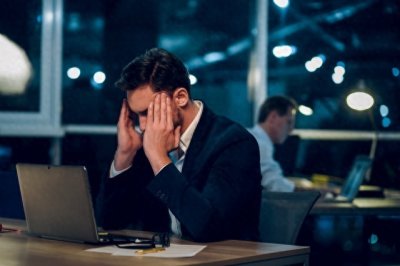 为什么越热闹的社交时代,我们却越容易感到孤独?