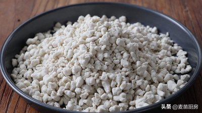 做疙瘩汤用筷子搅多麻烦,教你简单方法,2分钟做出8000个