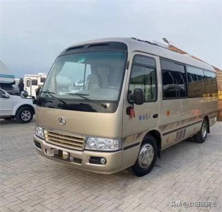 江铃原厂考斯特B型房车