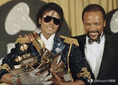 超级贝斯大师联手表演《Billie Jean》致敬传奇音乐家昆西琼斯