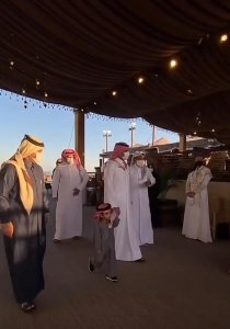 养不起了!沙特王子20000多