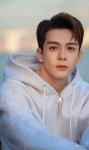 曾舜晞:《莲花楼》出圈的深圳富二代,阔绰生活吸引众人瞩目!