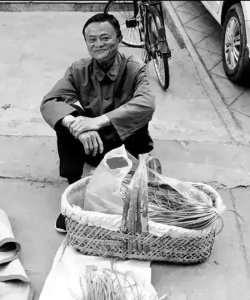 我想摆地摊,可是我不知道卖什么好(请问摆地摊卖什么东西会比较好卖)