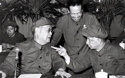 为掩护长征,派红7军团北上诱敌,毛主席是否知情?他为何不制止