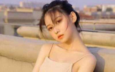 怎么哄女孩子开心(女生生气了怎么哄她开心)